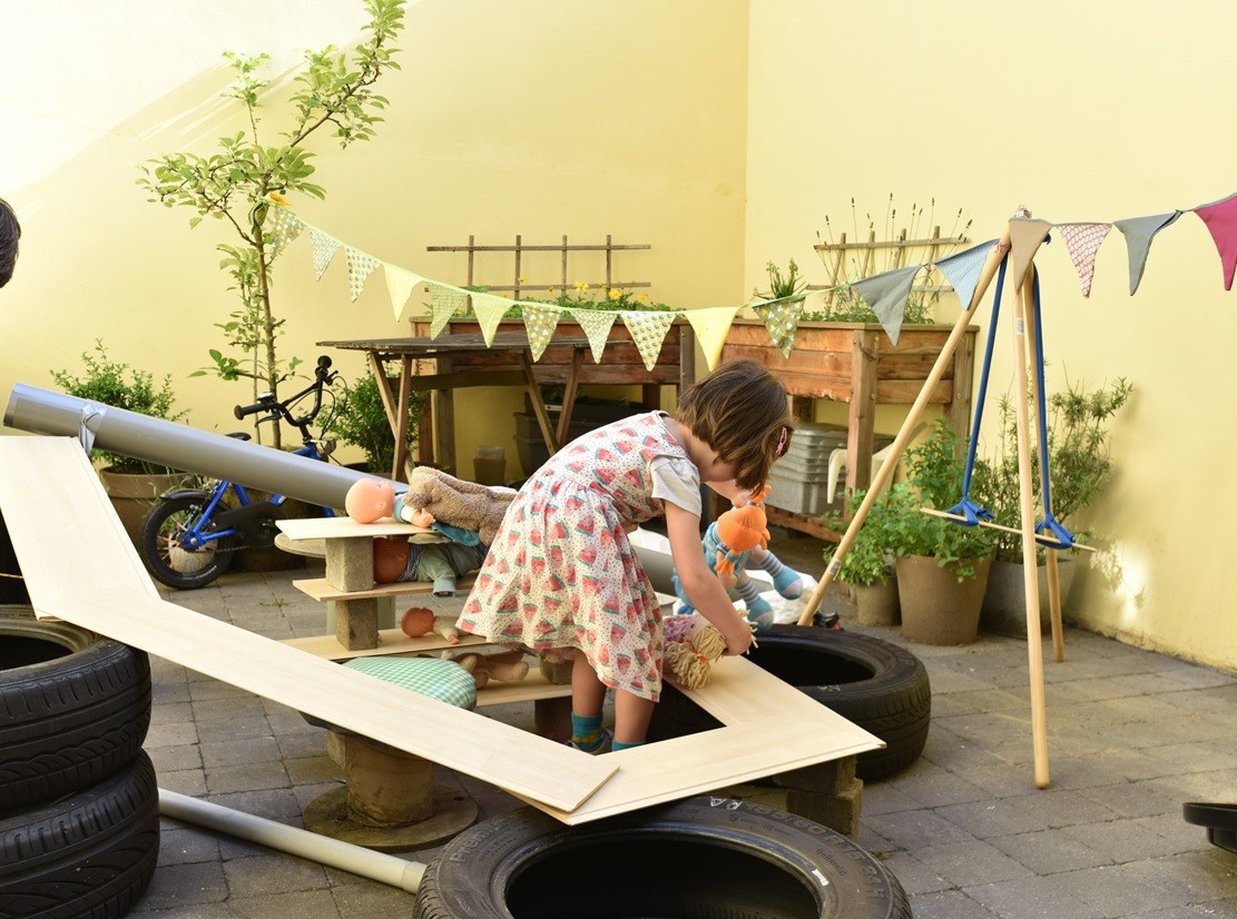 Over spelen met los materiaal
